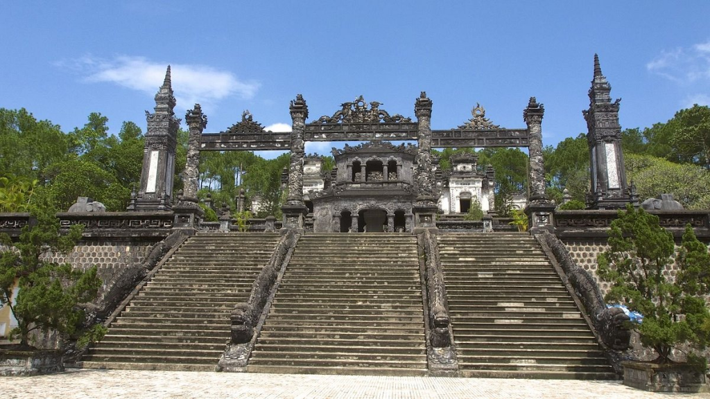 hue's tombs