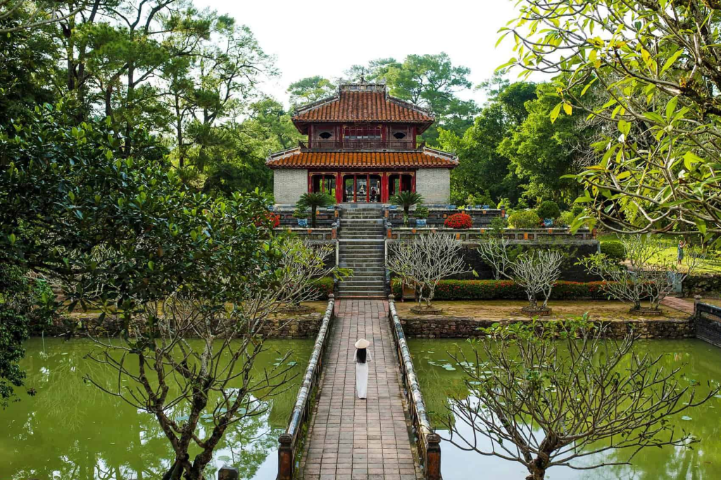 hue's tombs